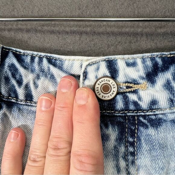 Kancan Women's Distressed Cut-Off Jean Shorts Light Blue Size XL - Picture 6 of 13